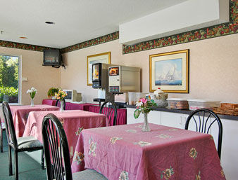 Days Inn & Suites By Wyndham Groton Near The Casinos Restaurace fotografie